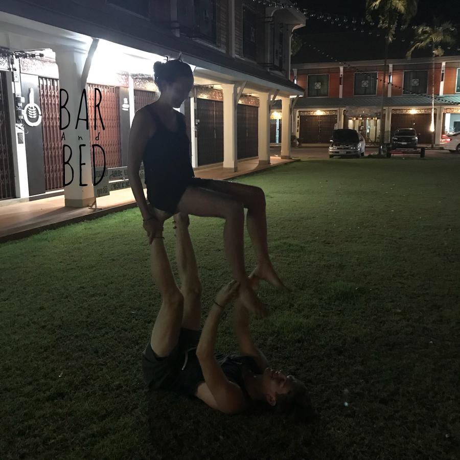 Barandbed Urt Hostel Surat Thani Luaran gambar