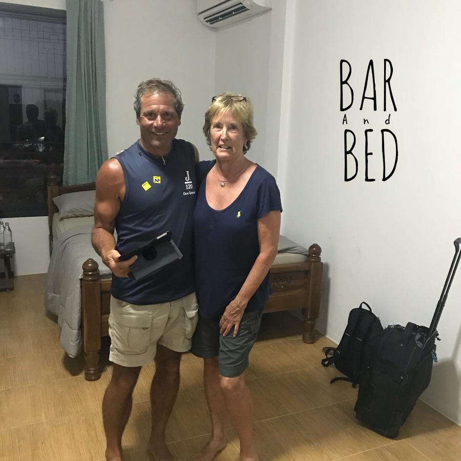 Barandbed Urt Hostel Surat Thani Luaran gambar