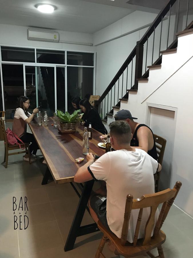 Barandbed Urt Hostel Surat Thani Luaran gambar