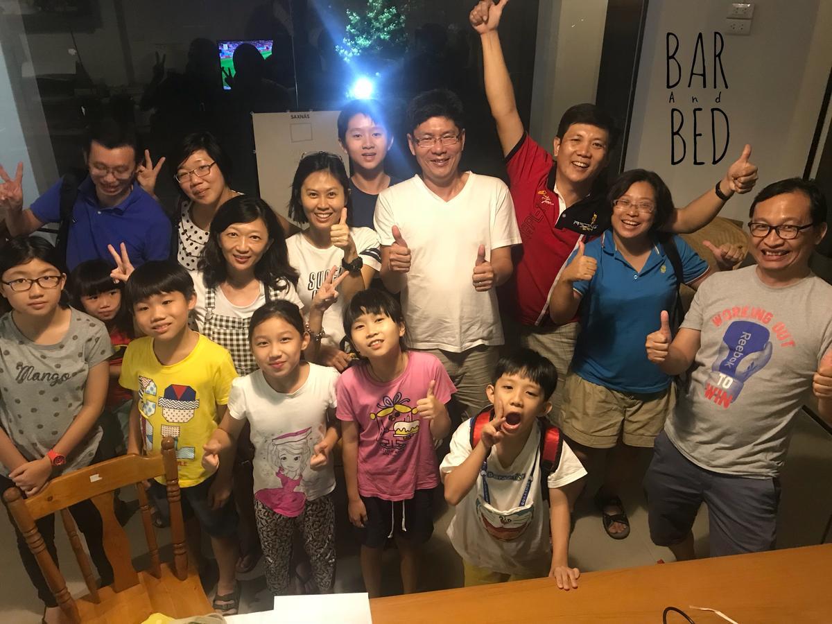 Barandbed Urt Hostel Surat Thani Luaran gambar