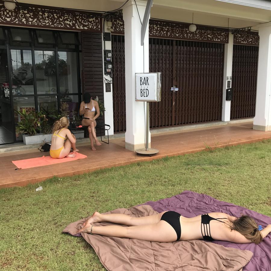 Barandbed Urt Hostel Surat Thani Luaran gambar
